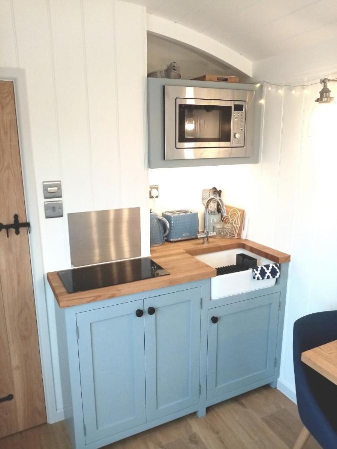 Yew Tree View Luxury Shepherd'S Hut Стермінстер-Ньютон Екстер'єр фото